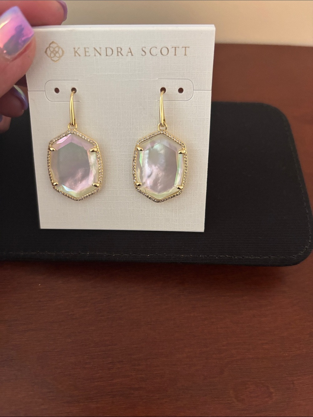 Kendra Scott Iridescent Opal-Effect Gold Drop Earrings - Picture 2 of 6